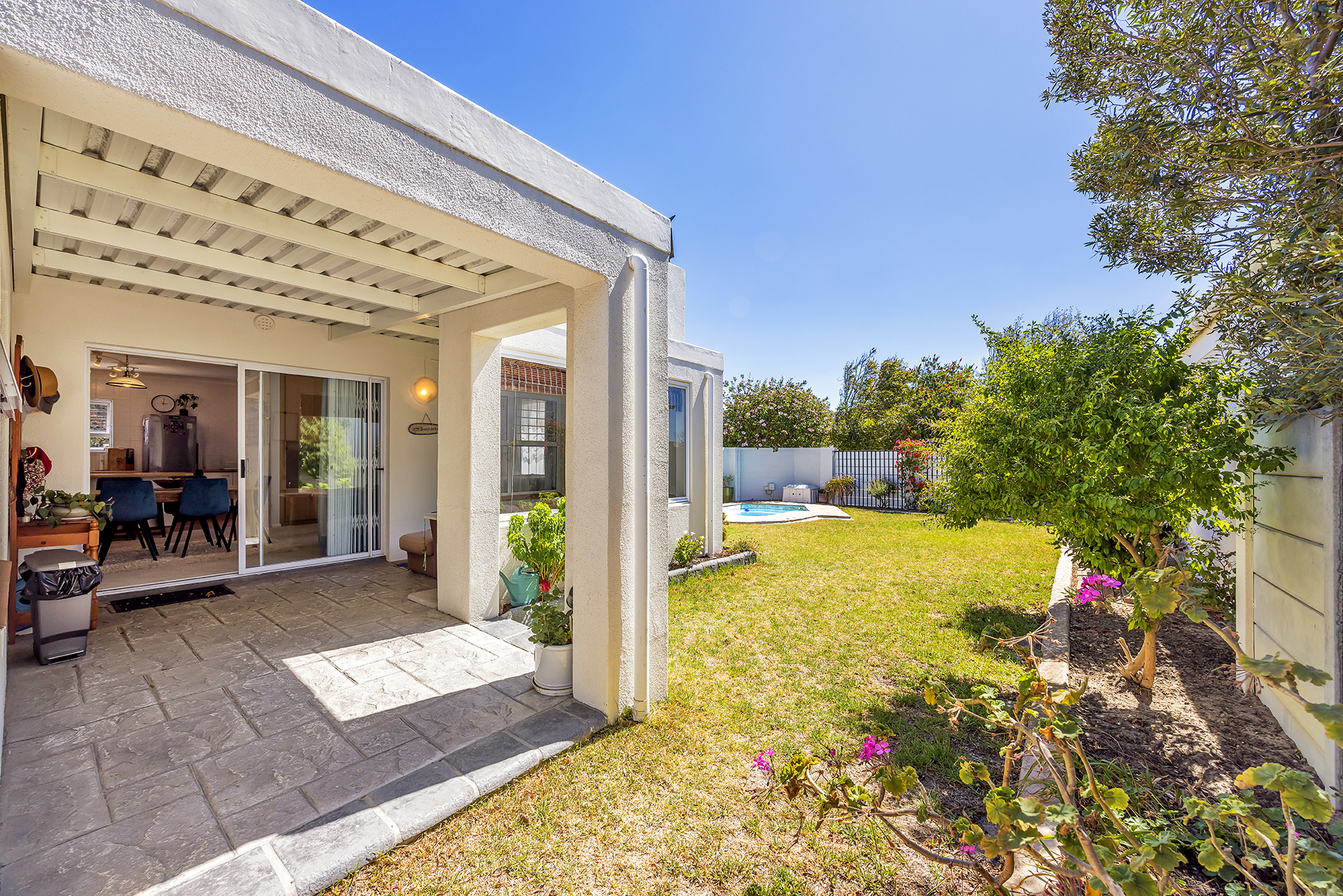 To Let 3 Bedroom Property for Rent in Sunningdale Western Cape